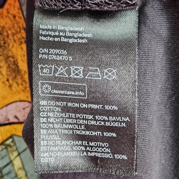 DC WB Wonder Woman Superheroes Comics Tee Women's Size S Black Short Sleeve H&M - Picture 5 of 10